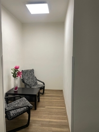Posezení u kuchyňky - Pronájem kancelářských prostor 58 m², Brno