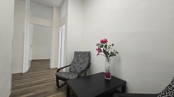 Posezení u kuchyňky - Pronájem kancelářských prostor 58 m², Brno