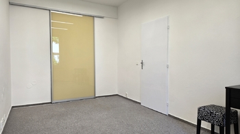 Kancelář č. 3 (14,2 m2) - Pronájem kancelářských prostor 58 m², Brno