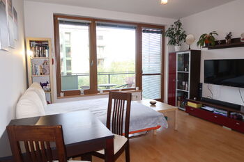 Pronájem bytu 1+kk v osobním vlastnictví 30 m², Praha 9 - Hloubětín