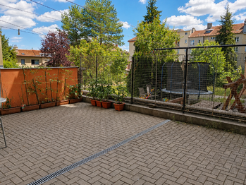 Dvůr - vnitroblok - Prodej bytu 2+1 v osobním vlastnictví 45 m², Brno