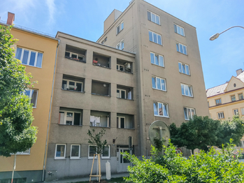 Bytový dům - Prodej bytu 2+1 v osobním vlastnictví 45 m², Brno