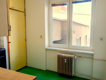 Kuchyně - spíž - Prodej bytu 2+1 v osobním vlastnictví 45 m², Brno