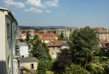 Výhled z balkonu - Prodej bytu 2+1 v osobním vlastnictví 45 m², Brno