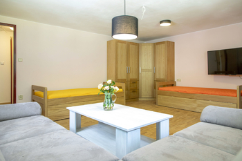 Prodej pozemku 8314 m², Chvalčov