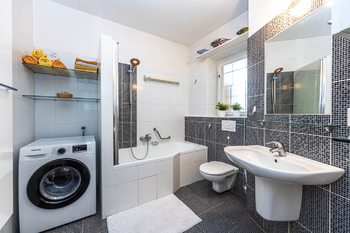 Prodej bytu 5+1 v osobním vlastnictví 143 m², Praha 1 - Staré Město