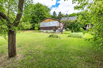 Prodej pozemku 775 m², Praha 5 - Zbraslav
