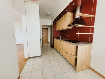Kuchyň - Pronájem bytu 2+1 v osobním vlastnictví 53 m², Praha 4 - Modřany 