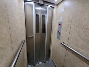 Výtah - Pronájem bytu 2+1 v osobním vlastnictví 53 m², Praha 4 - Modřany