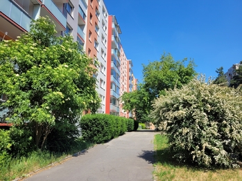 Okolí - Pronájem bytu 2+1 v osobním vlastnictví 53 m², Praha 4 - Modřany
