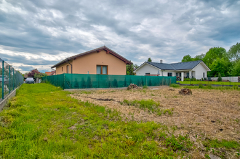 Prodej pozemku 517 m², Moravany