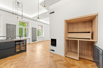 Prodej bytu 3+kk v osobním vlastnictví 116 m², Praha 8 - Karlín