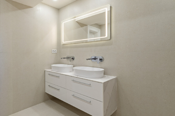 Prodej bytu 3+kk v osobním vlastnictví 116 m², Praha 8 - Karlín