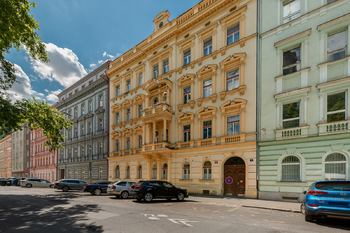 Prodej bytu 3+kk v osobním vlastnictví 116 m², Praha 8 - Karlín