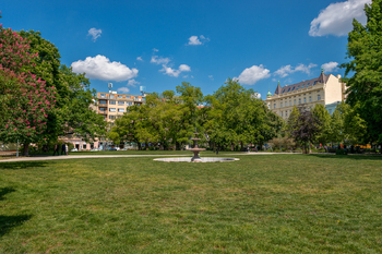Prodej bytu 3+kk v osobním vlastnictví 116 m², Praha 8 - Karlín