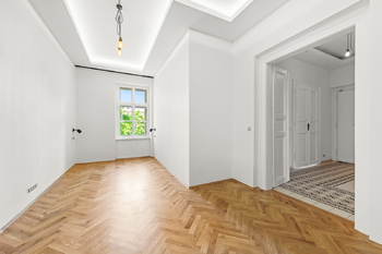 Prodej bytu 3+kk v osobním vlastnictví 116 m², Praha 8 - Karlín