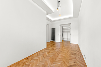 Prodej bytu 3+kk v osobním vlastnictví 116 m², Praha 8 - Karlín