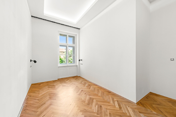 Prodej bytu 3+kk v osobním vlastnictví 116 m², Praha 8 - Karlín