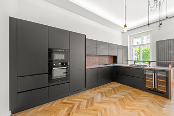 Prodej bytu 3+kk v osobním vlastnictví 116 m², Praha 8 - Karlín