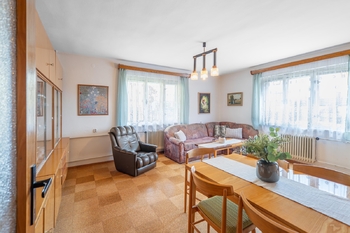 Prodej domu 209 m², Praha 10 - Uhříněves