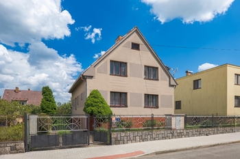 Prodej domu 209 m², Praha 10 - Uhříněves
