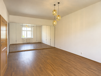 Pronájem bytu 2+kk v osobním vlastnictví 45 m², Praha 3 - Žižkov