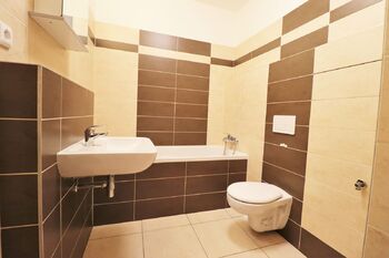 Pronájem bytu 1+kk v osobním vlastnictví 40 m², Praha 9 - Černý Most