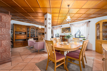Obývací pokoj - Prodej domu 90 m², Horní Planá