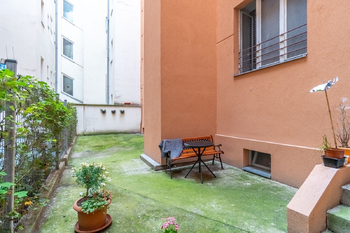 Prodej bytu 1+kk v osobním vlastnictví 34 m², Praha 3 - Žižkov