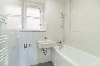 Prodej bytu 1+kk v osobním vlastnictví 34 m², Praha 3 - Žižkov