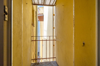 balkónek - Prodej bytu 3+1 v osobním vlastnictví 84 m², Praha 4 - Nusle