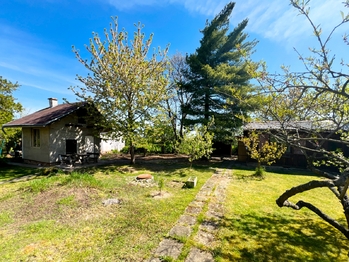 Prodej pozemku 400 m², Praha 6 - Suchdol