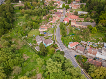 Prodej pozemku 2104 m², Hořovičky