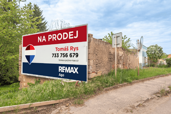 Prodej pozemku 2104 m², Hořovičky
