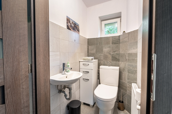 Prodej domu 200 m², Kytín