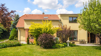 Prodej domu 200 m², Kytín