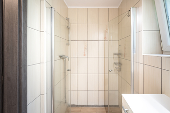 Prodej domu 200 m², Kytín