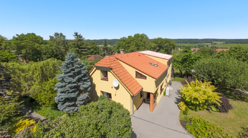 Prodej domu 200 m², Kytín