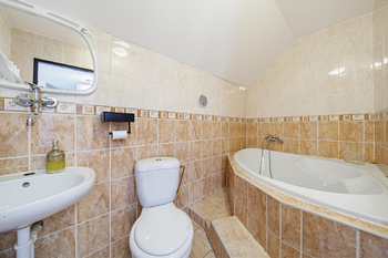 Prodej ubytovacího zařízení 980 m², Potůčky