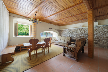 Prodej pozemku 105830 m², Blatno