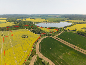 Prodej pozemku 105830 m², Blatno