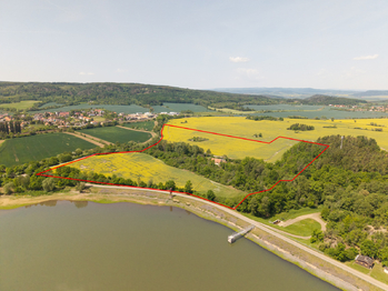 Prodej pozemku 105830 m², Blatno