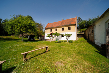 Prodej pozemku 105830 m², Blatno