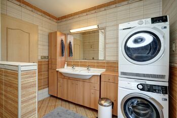 Prodej domu 205 m², Ostopovice