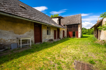 Dům a stodola - Prodej pozemku 987 m², Lysá nad Labem
