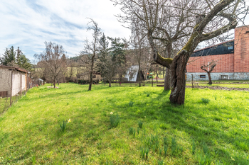 Prodej pozemku 739 m², Holubov