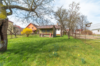 Prodej pozemku 739 m², Holubov
