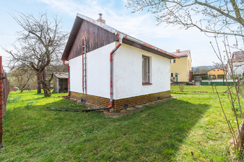 Prodej pozemku 739 m², Holubov