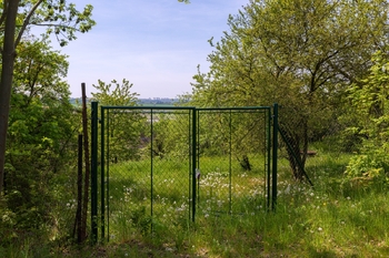 Prodej pozemku 953 m², Praha 9 - Dolní Počernice