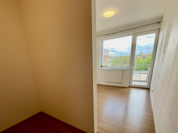 Pronájem bytu 2+kk v osobním vlastnictví 81 m², Benešov